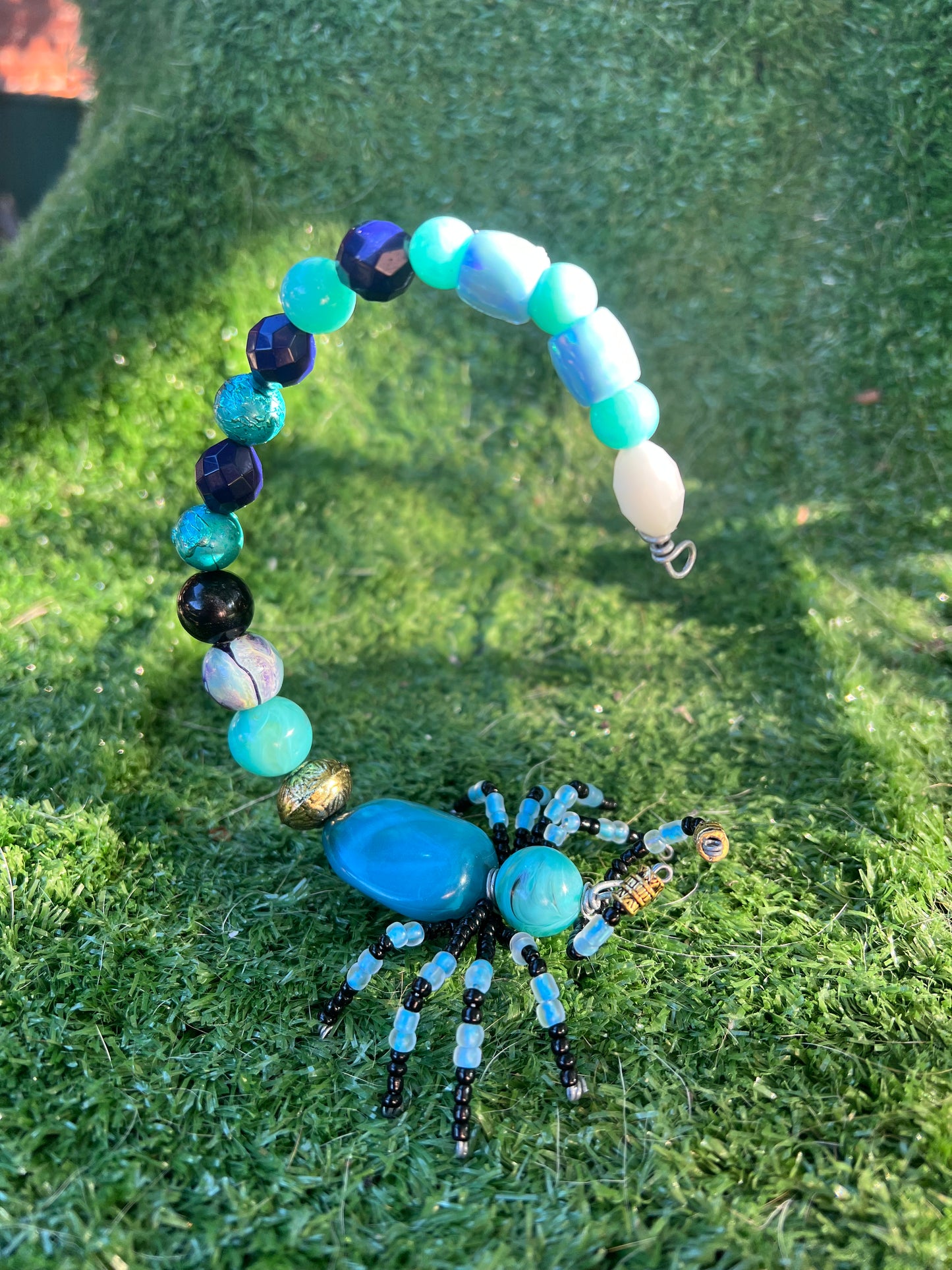Beaded scorpion - blue