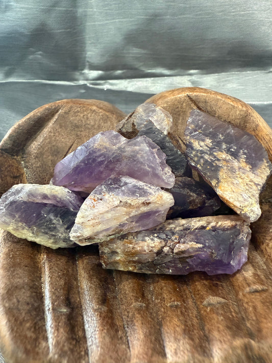 Chevron Amethyst raw stone (large)