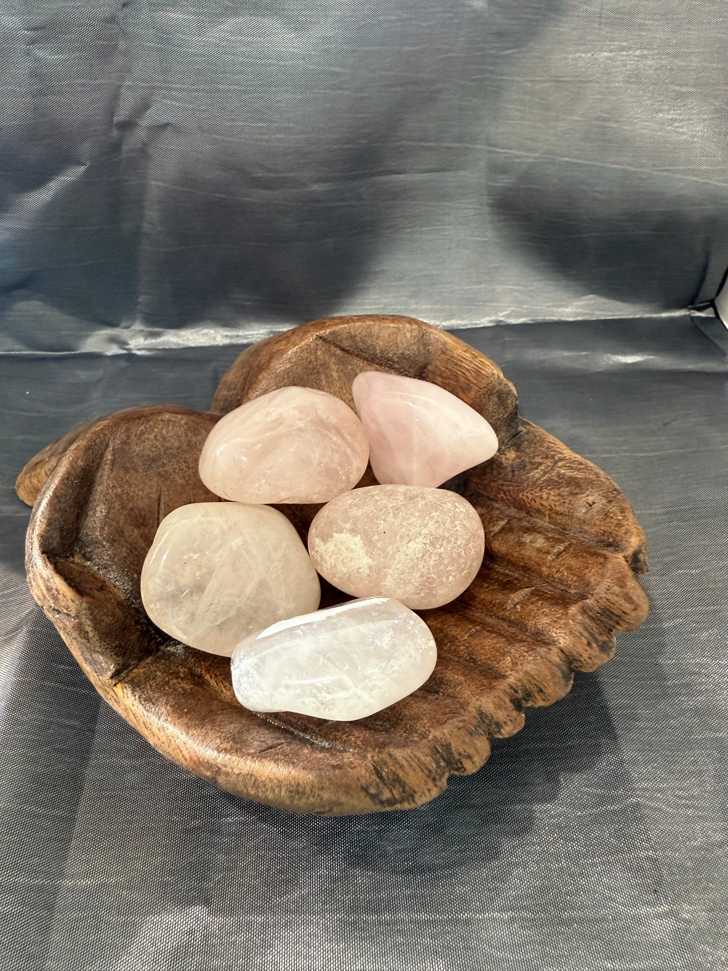 Rose Quartz tumbled stone (large)