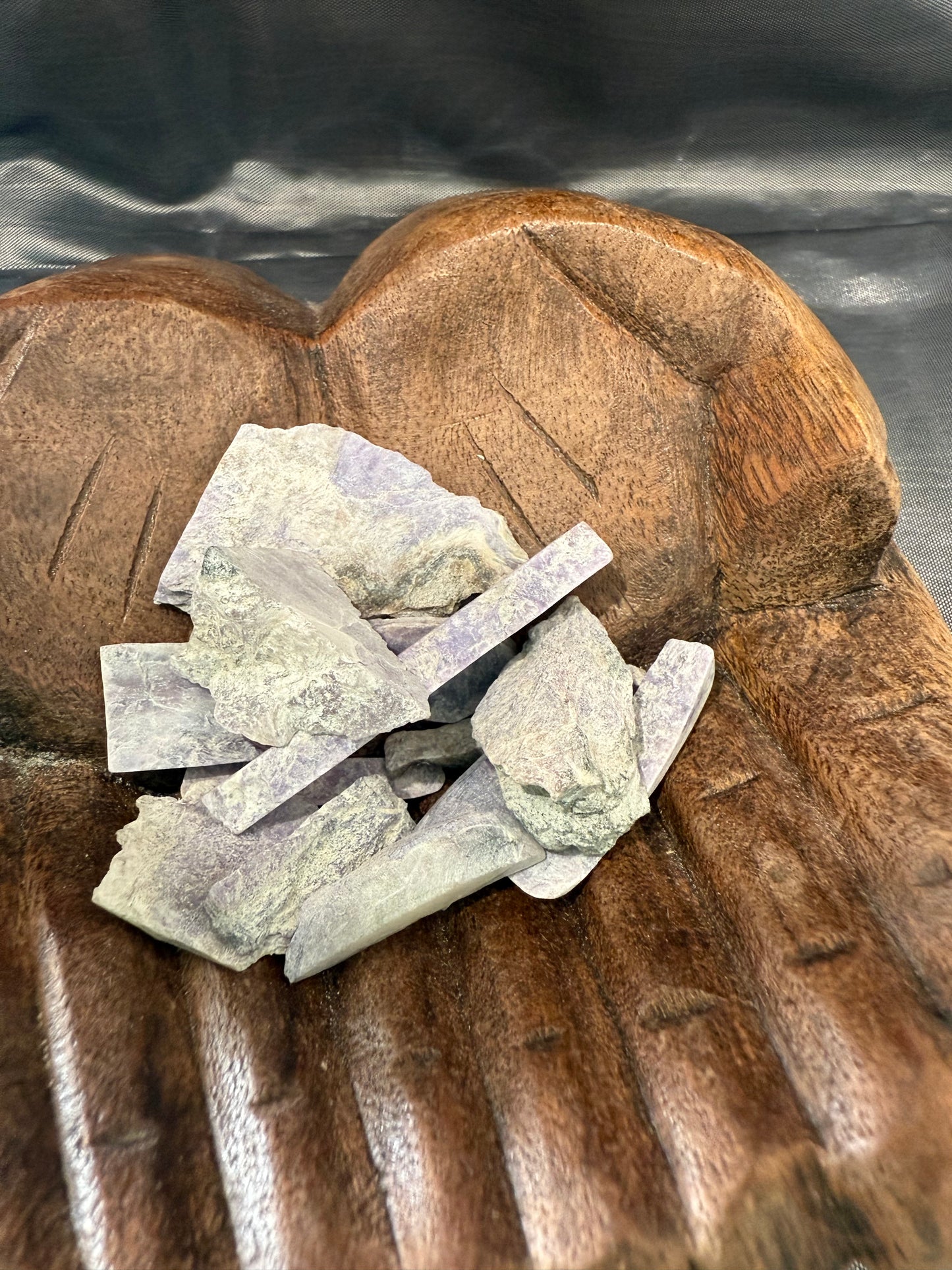 Kammererite raw stone