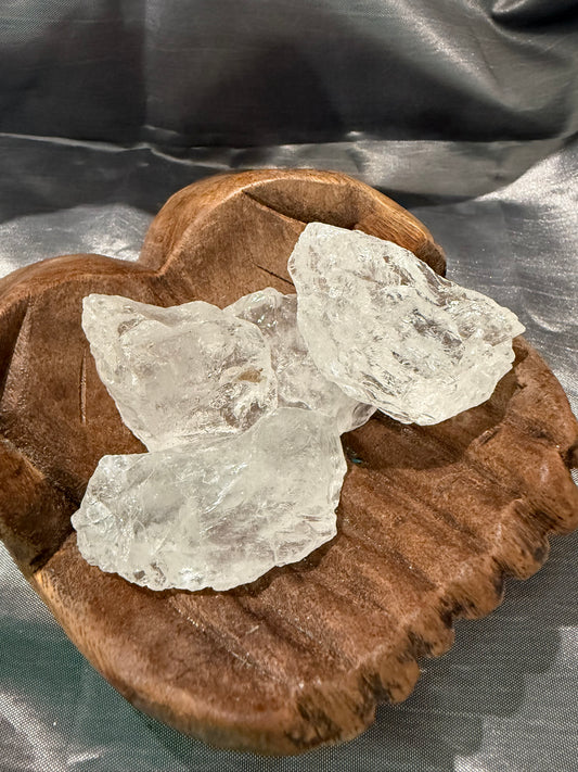 Quartz raw stone (medium)