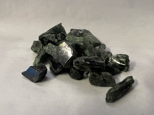 Diopside raw small